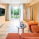 Parkhotel Отель 4*