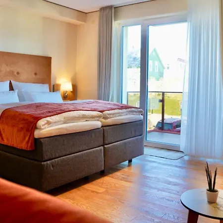 Parkhotel يفير