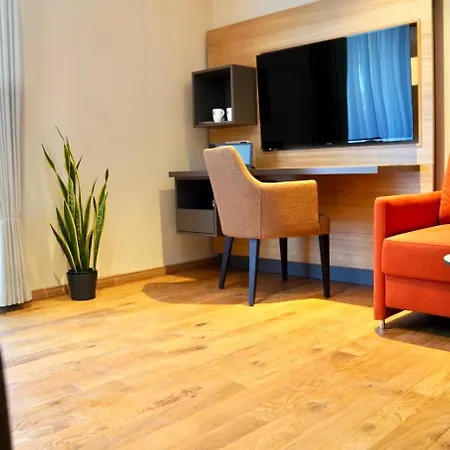 Parkhotel فندق